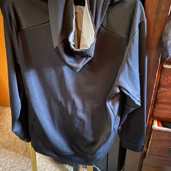 Teenage boys New England Patriots hoodie gently worn - Picture 4 of 7